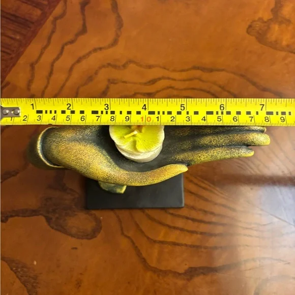 Elegant Hand Sculpture with Candle Holder - Picture 5 of 6